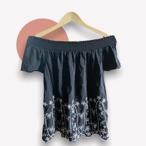 Off the shoulder black and white top